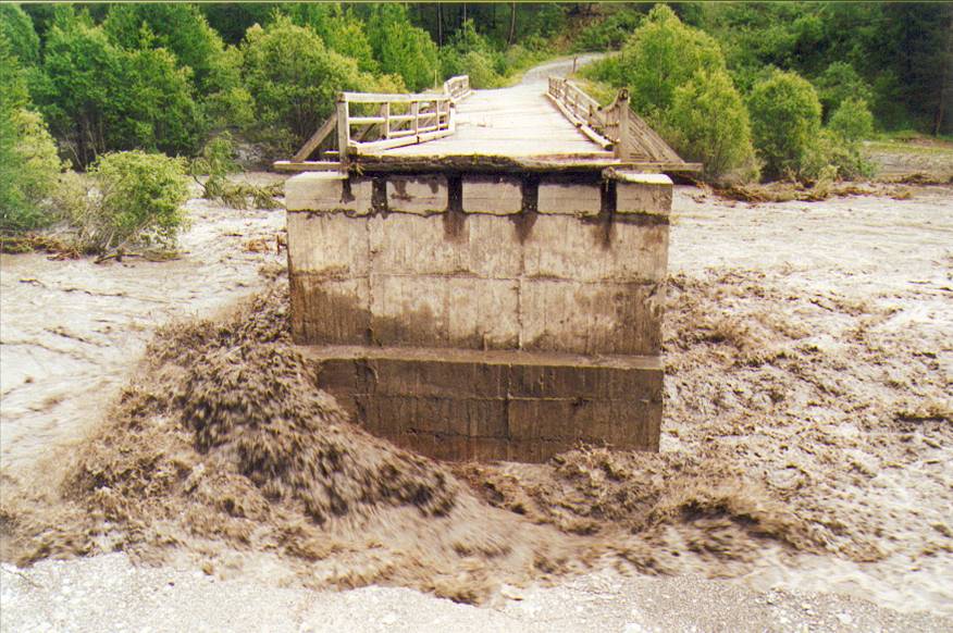Amont_camping_Gouret_13_juin_2000_Cliche_Chris de-B