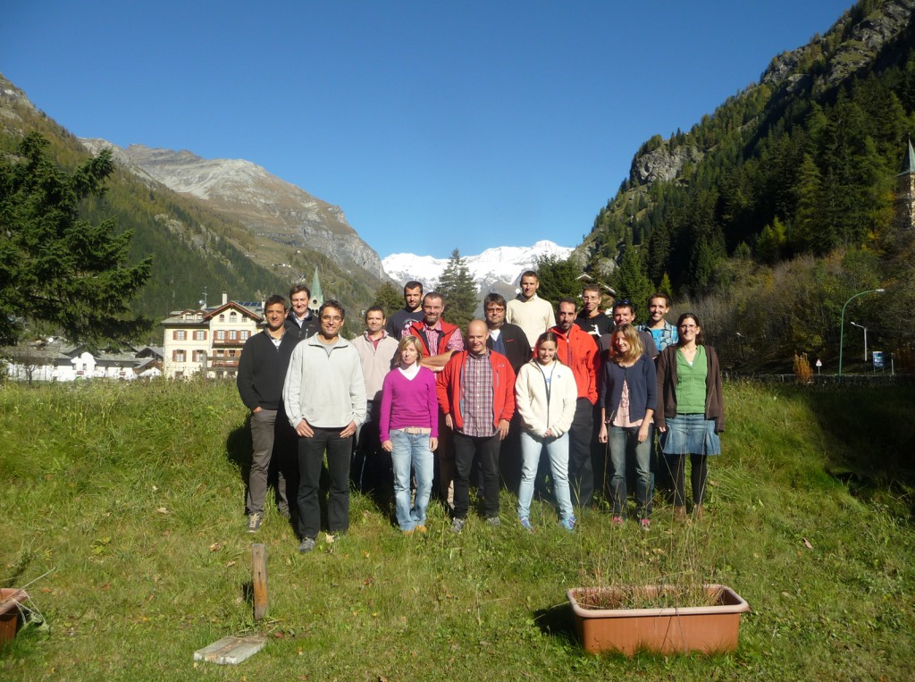 32_UEEoct2014_groupe
